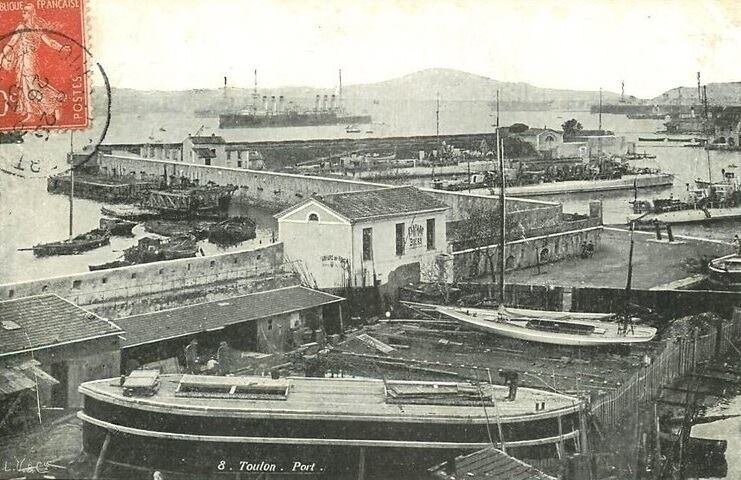 Toulon - Le Port (89).jpg