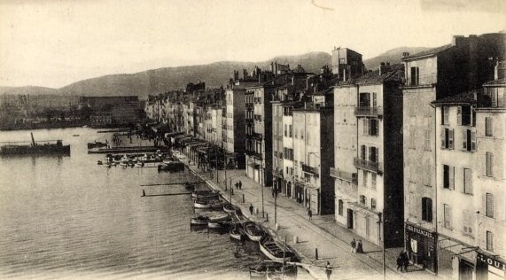 Toulon - Le Port (127).jpg