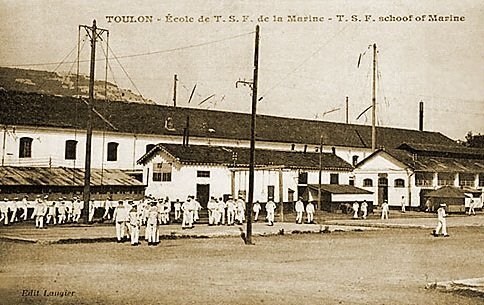Toulon - Le Port (138).jpg