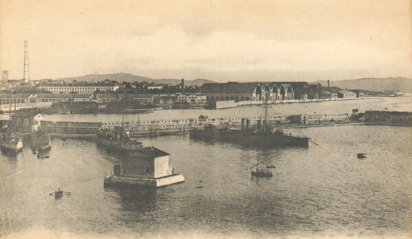 Toulon - Le Port (78).jpg