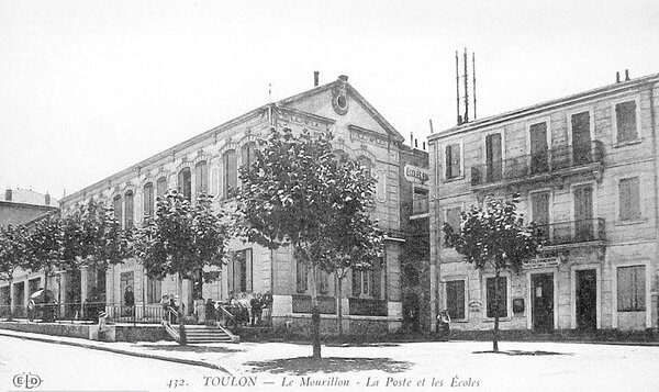 Toulon Le Mourillon et le Cap Brun (3).jpg