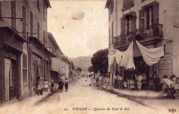 Toulon Quartier Des Routes et du Pont de Bois (8).jpg