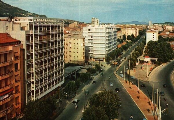 Toulon quartier Le Pont du Las (50).jpg