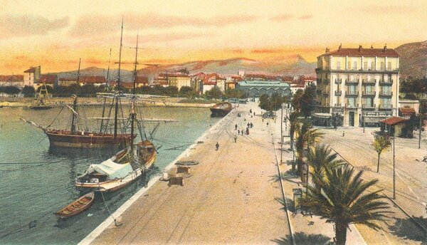 Toulon quartier le  Port Marchand (24).jpg
