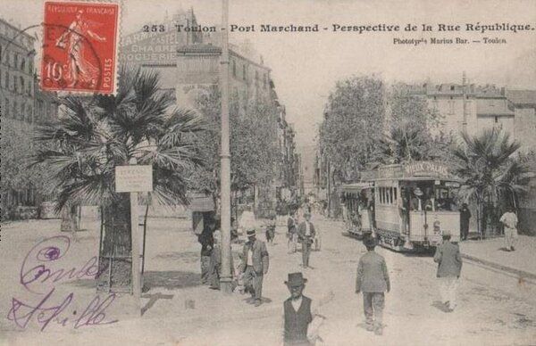 Toulon quartier le  Port Marchand (40).jpg