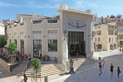 🔔 Les Halles de #Toulon soufflent leur troisième bougie 🎂 🎉