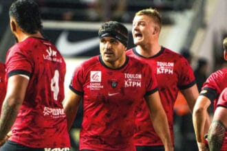 Top 14 : Toulon Signe une Victoire Remarquable Face à La Rochelle après une Première Période Difficile (Score : 45-26)